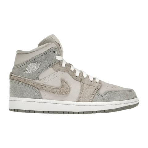 Jordan 1 Mid SE
Particle Grey (Women's)